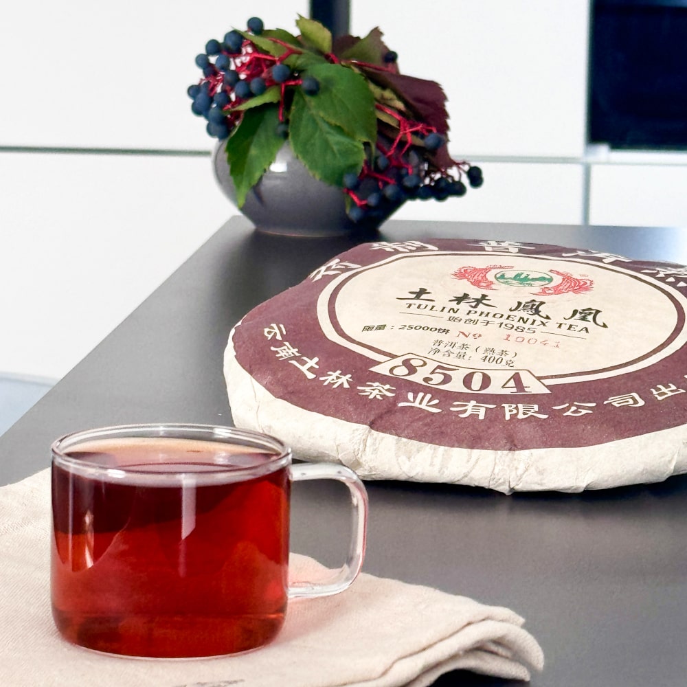 Чай Шу Пуэр Tulin Phoenix Tea 8504 2019 года 400 г Чай Шу Пуэр Tulin Phoenix Tea 8504 2019 года 400 г